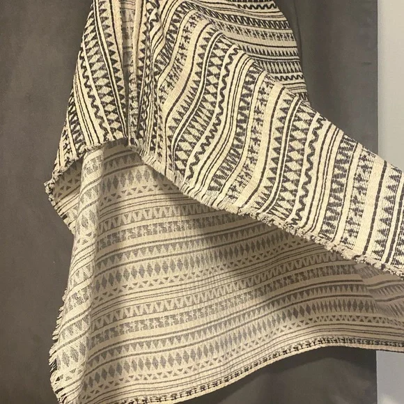 Cape/Poncho - Picture 4 of 5